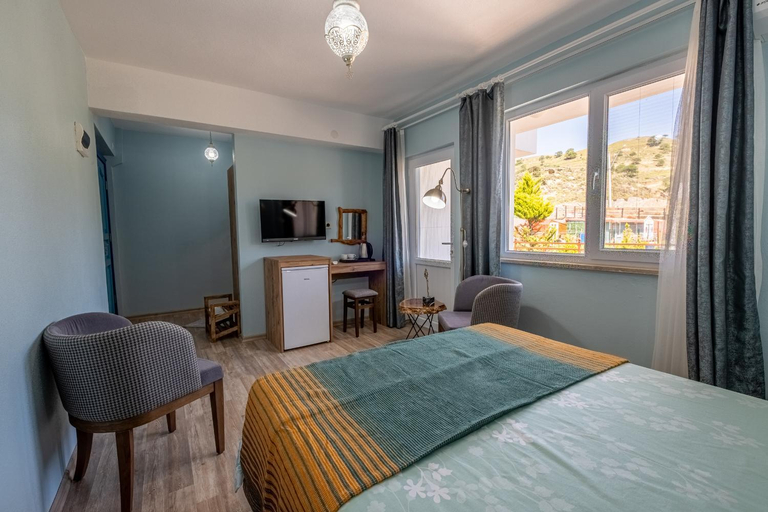 Bedroom 2, Şahika Konukevi, Gökçeada