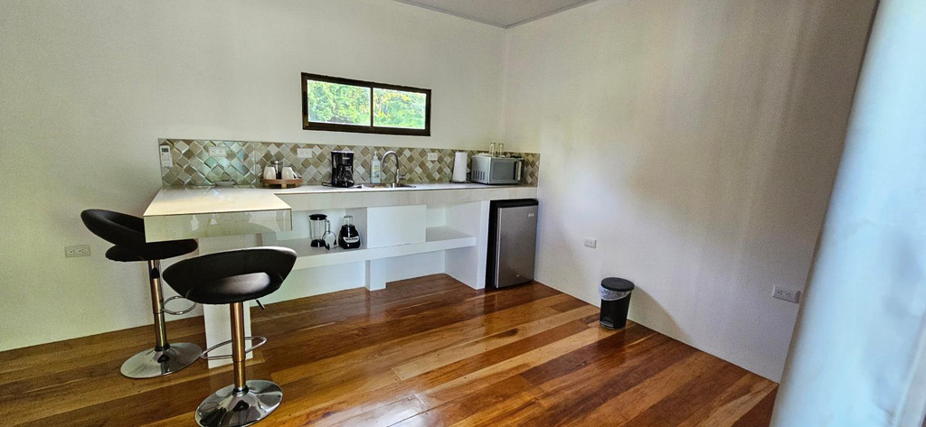 Others 5, Cahuita Nest Containers studio homes, Talamanca