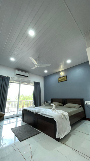 Others 5, The B Hive, Belgaum
