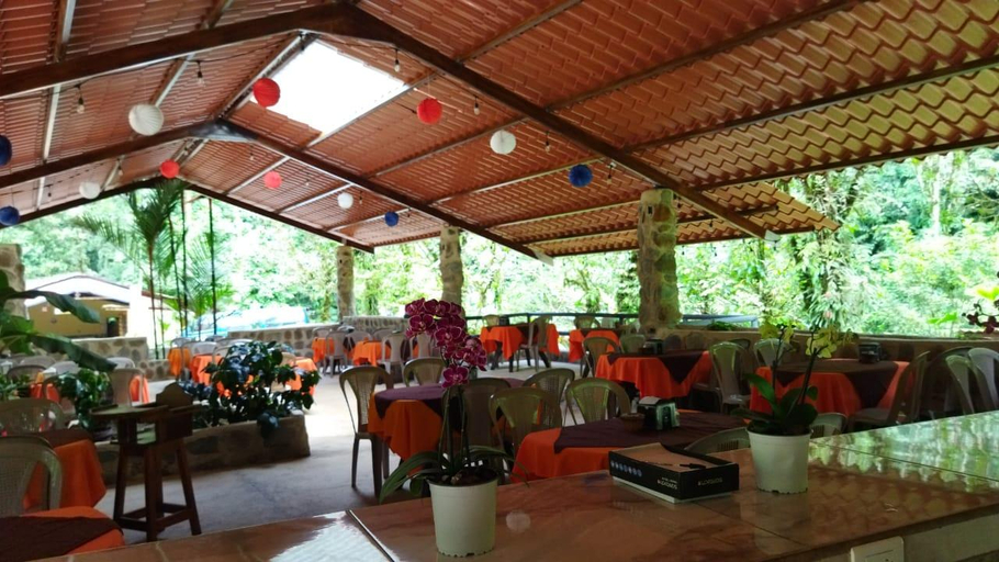Food & Drinks 4, Recreo Verde Hot Springs & Spa, Grecia