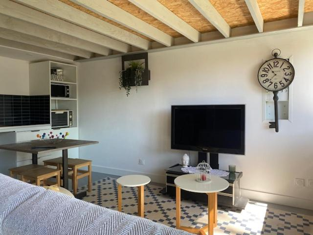 Bedroom 2, Chambres d'Elisa, Gironde