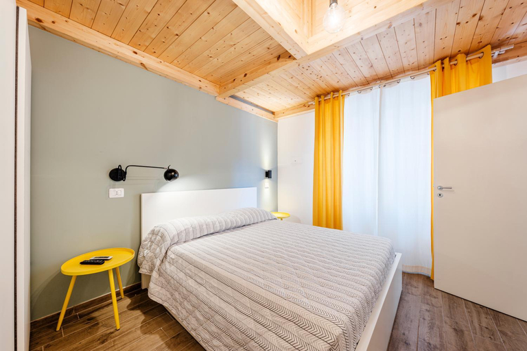 Others 3, Moon - Puglia Mia Apartments, Bari