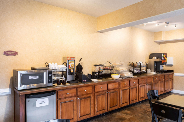 Food & Drinks 5, Spark by Hilton Douglasville Atlanta West, Douglas