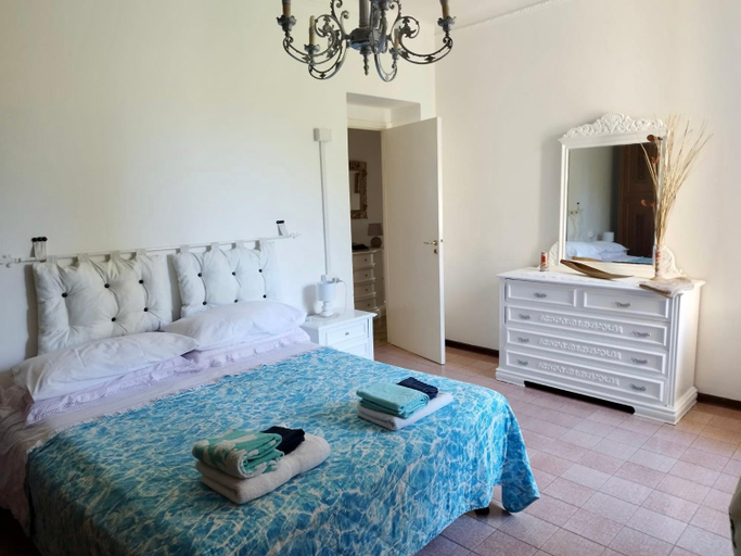 Bedroom 13