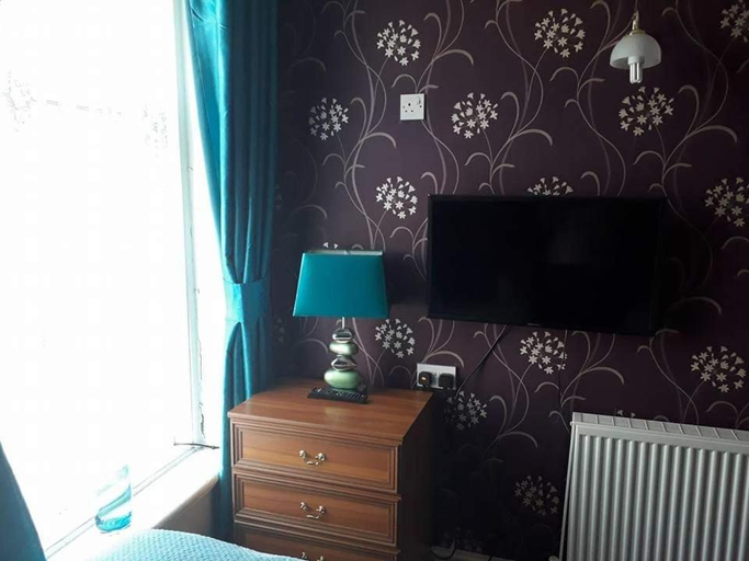 Others 5, The Trafalgar, Blackpool