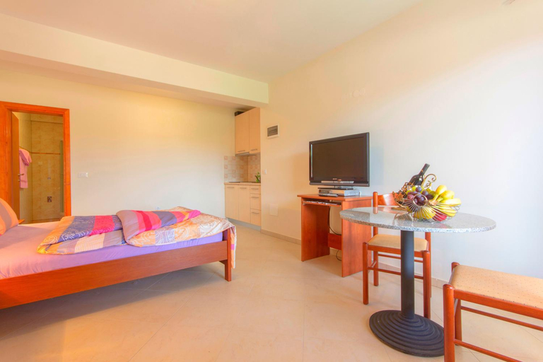 Bedroom 2, 4 Palme Apartments NEW, Vrsar