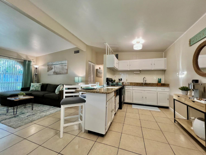 Others 5, Restful Sleep - Close to TPA, Hillsborough