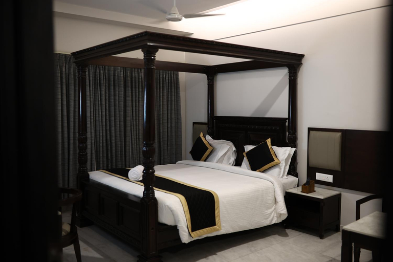 Bedroom 12