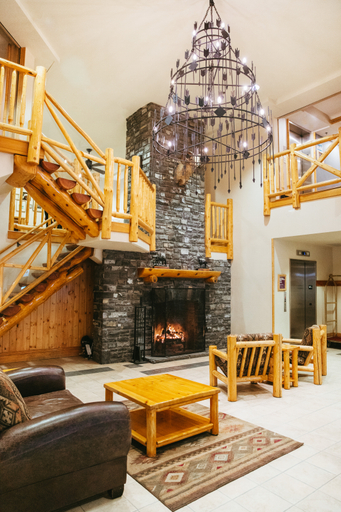 Public Area 2, Brewster Mountain Lodge, Division No. 15