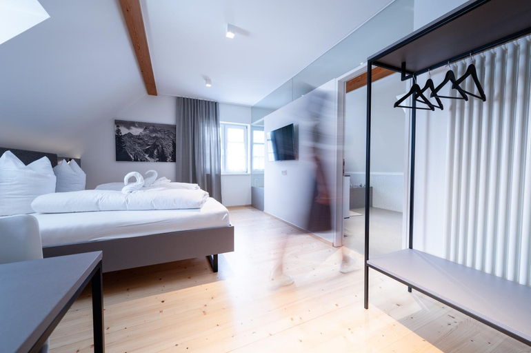 Bedroom 2, Gasthaus Rossle, Bludenz