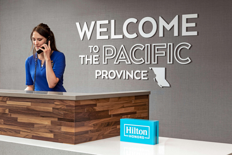 Public Area 2, Hampton Inn & Suites by Hilton Kelowna Airport, Central Okanagan