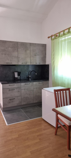 Others 5, Apartments Grgic, Medulin