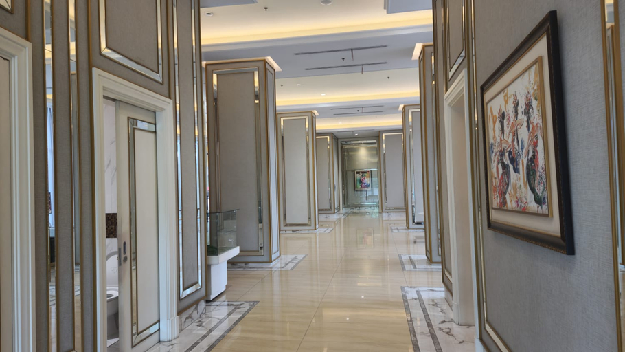 Public Area 3, Trans Park Cibubur by HOUSLEEP, Depok