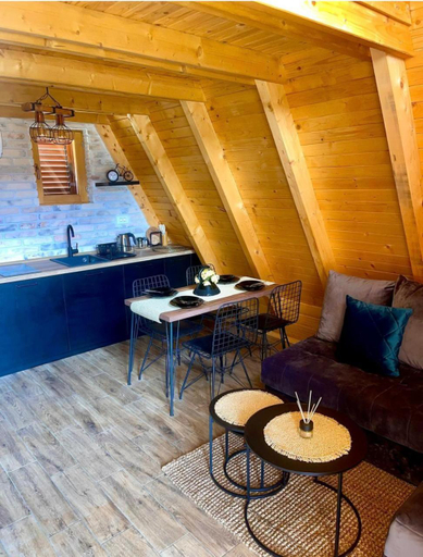 Others 4, A Frame Houses ANS Zabljak