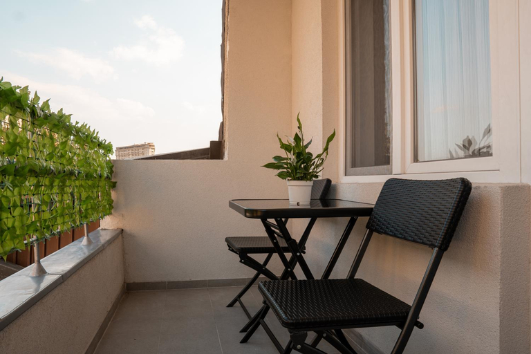 Others 5, Fantasy apartment
