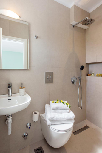 Bathroom 3, NiSea Apartments, Ionian Islands