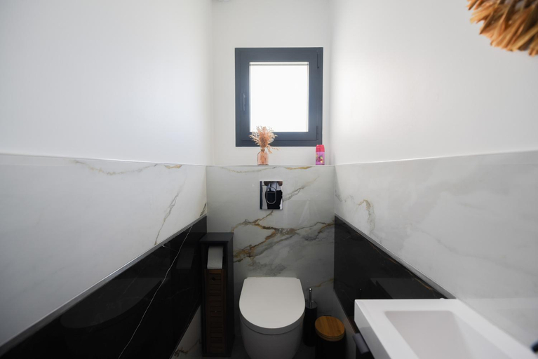 Bathroom 4, Villa cote mer 17, Charente-Maritime