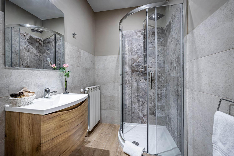 Bathroom 4