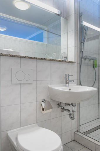 Bathroom 8