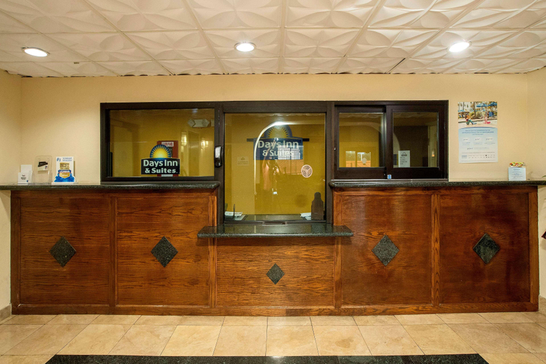 Public Area 2, Days Inn & Suites by Wyndham Houston North/Aldine, Houston