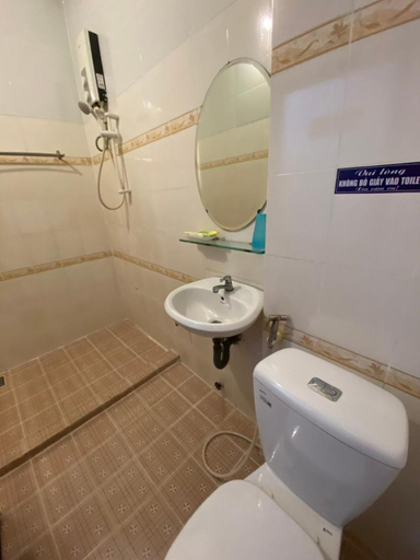 Bathroom 2, Thai Dat Hotel, Phú Nhuận