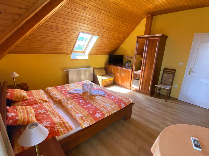 Others 4, Napsugar Vendeghaz-Apartman, Hévíz/Keszthely