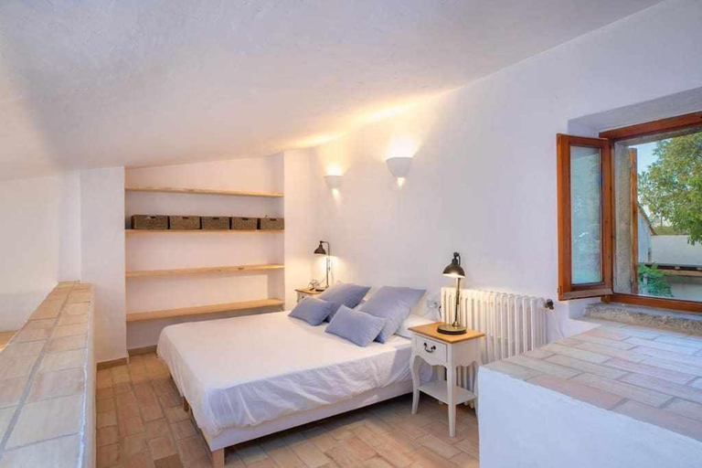 Bedroom 3, Mas Dels Arcs. Con piscina. Muy cerca de la playa., Girona