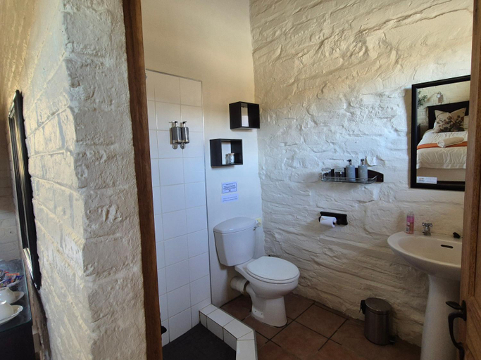 Bathroom 2, Ganora Guest Farm, Camping and Excursions, Cacadu