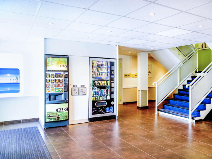 Public Area 2, ibis Styles Valenciennes Petite Forêt, Nord
