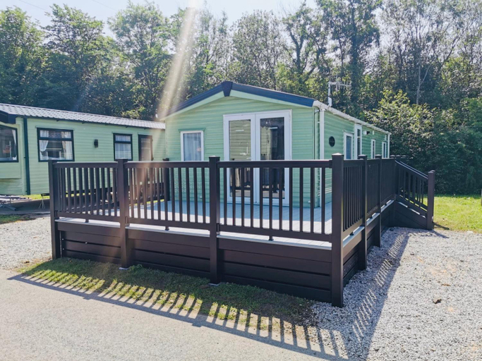 Others 4, 12 Borwick Lakes- Newly Refurbished, Lancashire