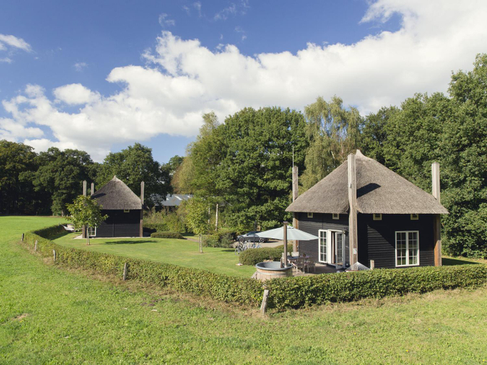 Exterior & Views 1, Countryside Barn Retreat, Wierden
