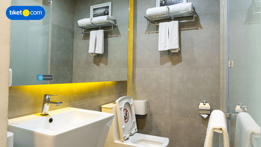 Bathroom 3