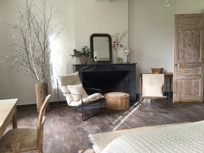 Bedroom, Les Souris dans le Grenier, Charente-Maritime