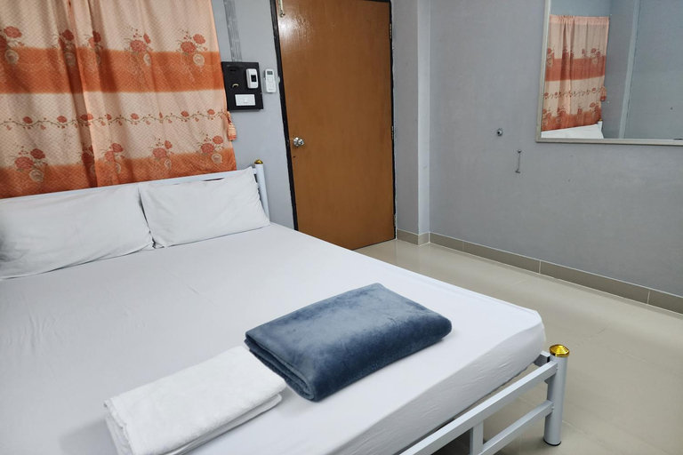 Bedroom 16