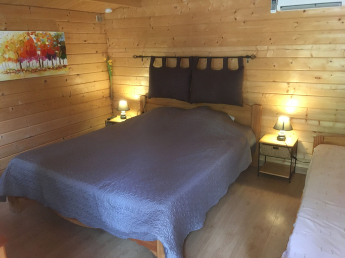 Bedroom 2, Le Mas de la Pinède, Vaucluse