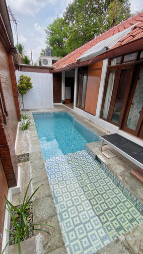 Swimming Pool 10