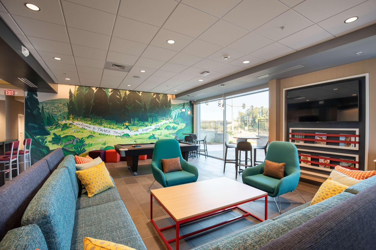 Public Area 2, Tru By Hilton Eugene, OR, Lane
