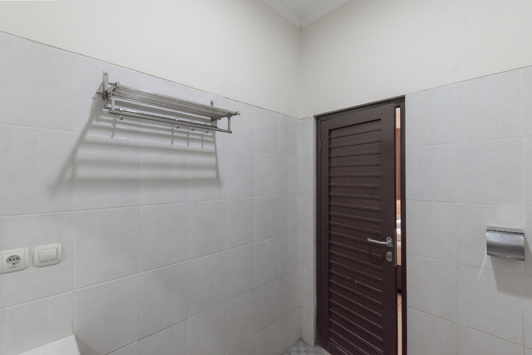 Bathroom 4