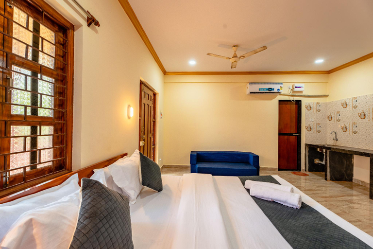 Bedroom, Tropical Beach Walk, North Goa