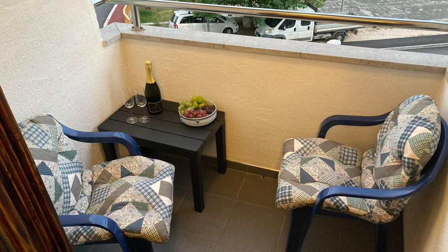 Others 4, Pansion 8 ferala, Novigrad