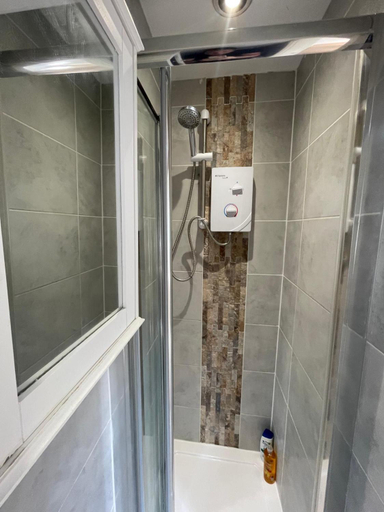 Others 5, Town centre, very convenient, Stoke-on-Trent