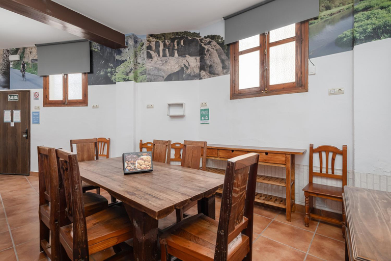 Others 5, Hostal Entrecaminos, Málaga