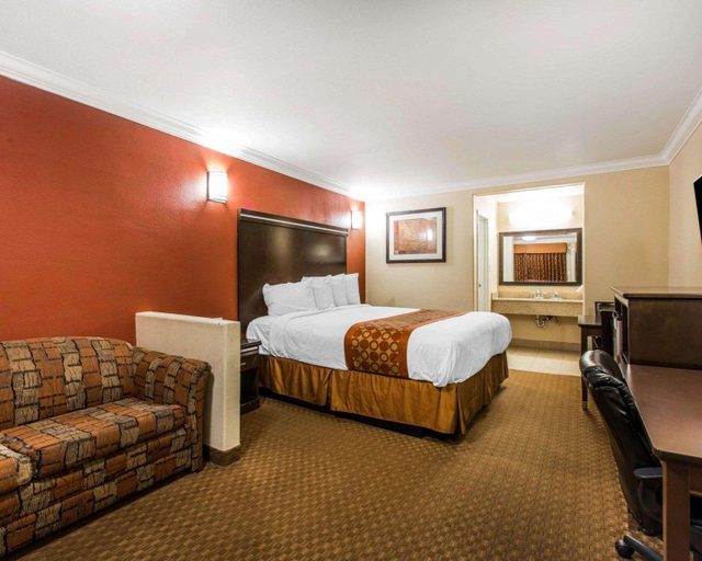 Bedroom 3, Rodeway Inn & Suites Coronado, Riverside
