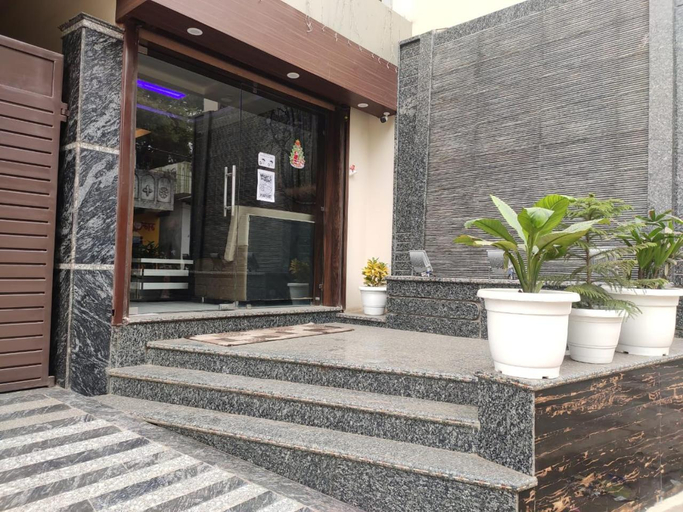 Exterior & Views 2, Hotel KB Palace, Varanasi