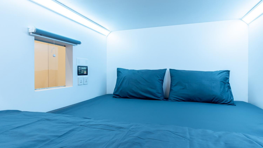 Bedroom 18