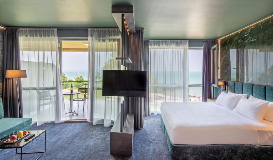 Bedroom 3, Hotel Azur Premium, Siófok