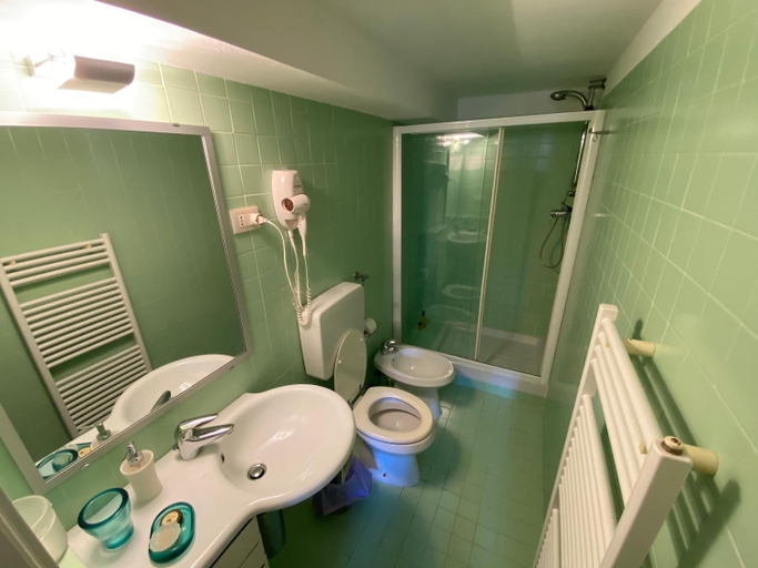 Bathroom 2, A o Soâ B&B, Genova