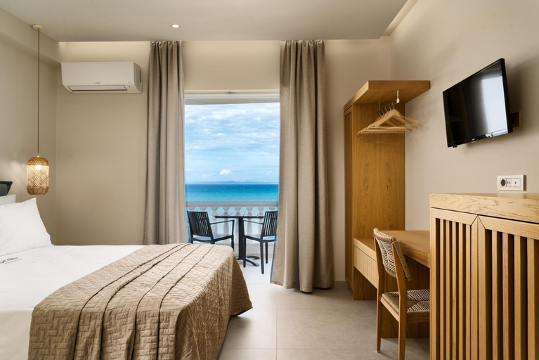 Others 5, Corali Beach, Ionian Islands