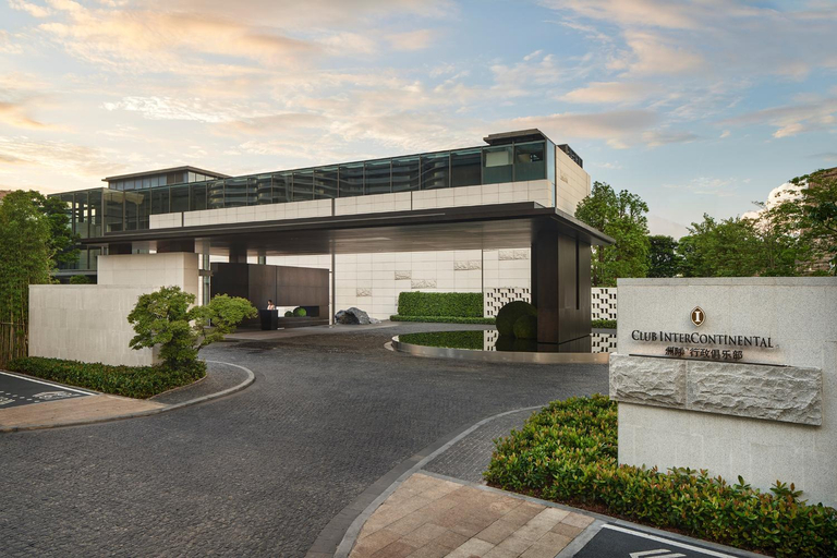 Exterior 9