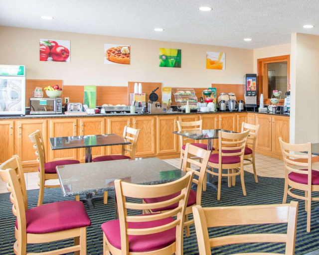 Food & Drinks 5, Quality Inn Ottawa near Starved Rock State Park, La Salle